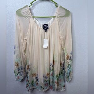 NWT-Le Marais Paris Size Large Long Sleeve Blouse